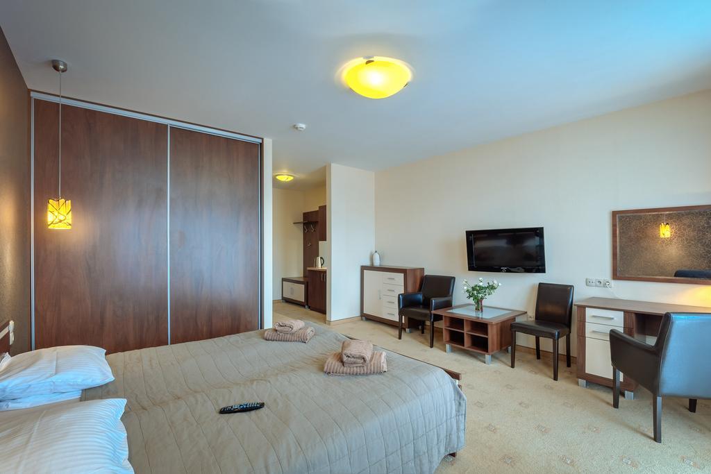 Apartamenty Diva Kołobrzeg Exteriör bild