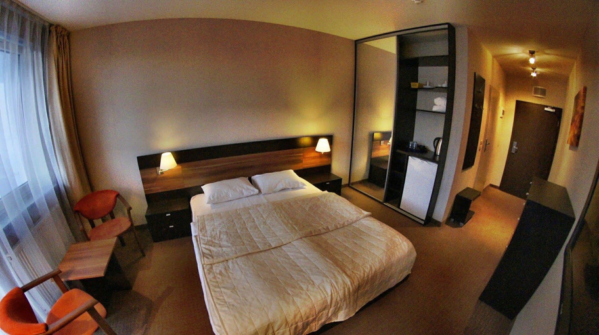Apartamenty Diva Kołobrzeg Exteriör bild