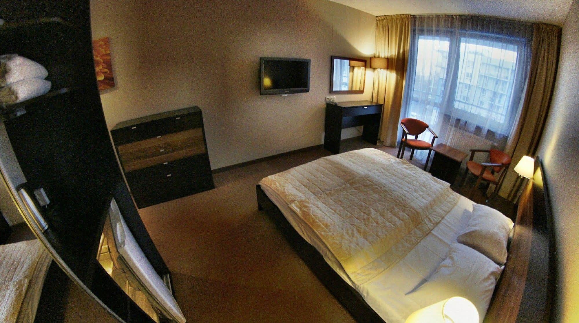 Apartamenty Diva Kołobrzeg Exteriör bild